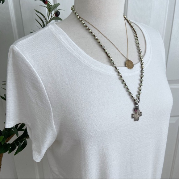 White Short Sleeve ⭐️NWOT KNIT Blouse/Top - Picture 3 of 10